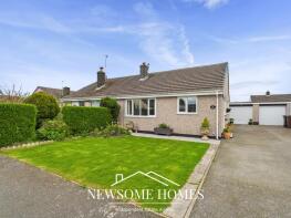 3, St Michaels Close, Mold CH7 5BT