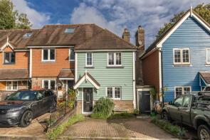 9, Standen Mews, Uckfield TN22 4HG