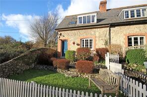 5, Hillside, Road From Stepps Cross To Springhead Cross, Seaton EX12 4BA