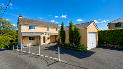 Heol Cwmbach, Drefach, Llanelli, SA14