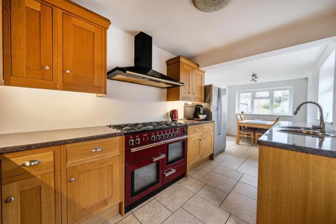 10 Windmill Way, Greens Norton (13).jpg