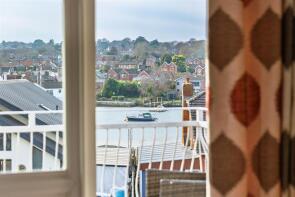 4, Barge Lane, Ryde PO33 4LB
