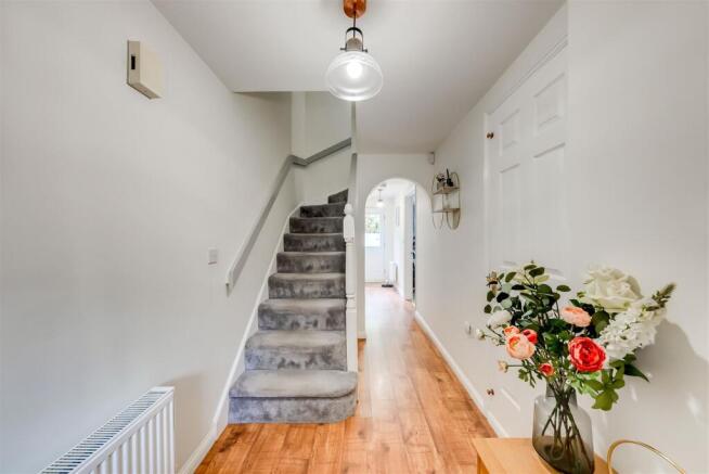 Hallway 2.jpg