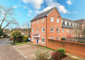 84, Centaurus Square, Curo Park, Frogmore, St. Albans AL2 2FH