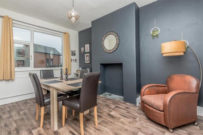 Dining Room: