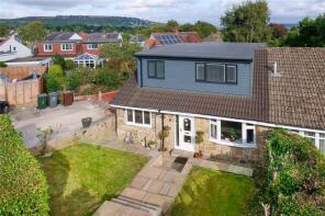 9, Beacon Close, Gilstead, Bingley BD16 3NQ