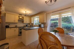 61, Hawkes Ridge, Ty Canol, Cwmbran NP44 6JT