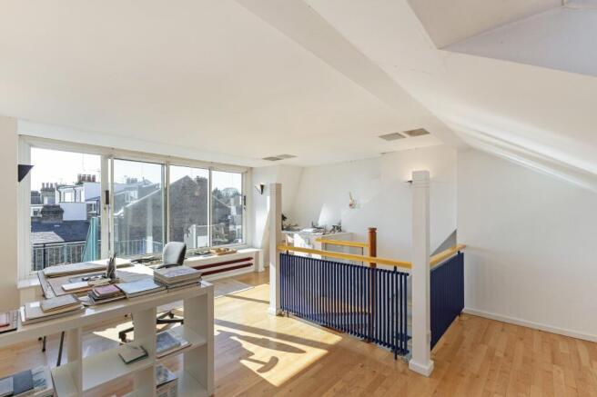 Top floor studio