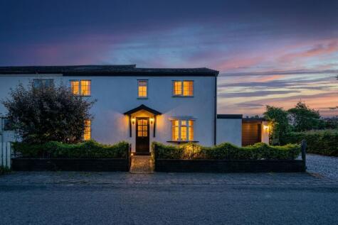 Morris Lane, Halsall, L39