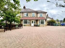 1, Como Drive, Bradford BD8 9PU