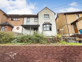 4, Glanffrwd Terrace, Ynys-y-bwl, Pontypridd CF37 3LW