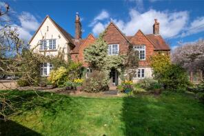 Bentworth House, Village Street, Bentworth, Alton GU34 5RB