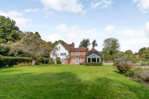 Smithincott, The Avenue, Bucklebury, Reading RG7 6NP
