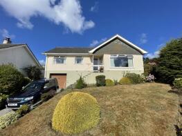 3, Carne Meadows, Truro TR2 4BQ