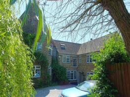 Radfield Oast, London Road, Sittingbourne ME9 9PS