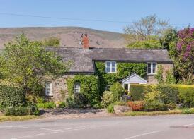 Crown Cottage, C1203 From C1205 To Monnow Farm, Hereford HR2 0LS