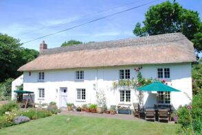 Trevain, Enys Hill, Penryn TR10 9BA