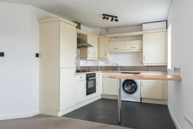 Kitchen / Lounge