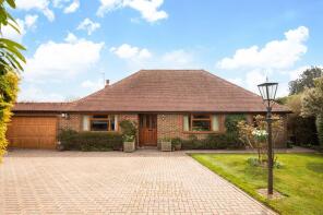 Manapouri, Hammerwood Road, East Grinstead RH19 3SA