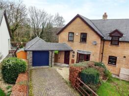 11, Meadow Side, Llanspyddid, Brecon LD3 8PJ