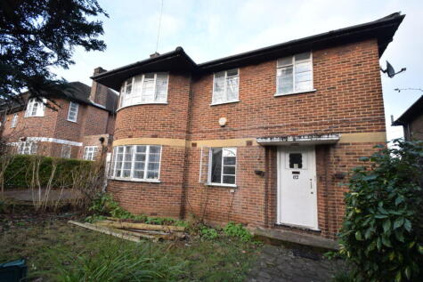 The Ridings, Ealing, W5