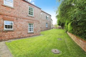 4, St Oswalds Court, Main Street, Fulford, York YO10 4QH