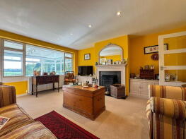 6, White Wood Road, Sandwich CT13 0JZ