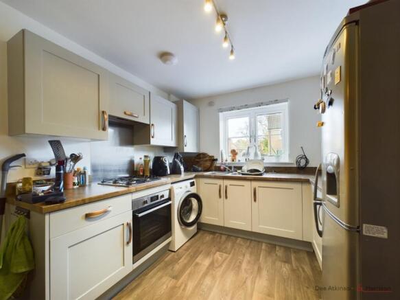 Kitchen/Dining Area