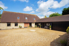 Manor Farm Barn, Main Street, Brackley NN13 5JX