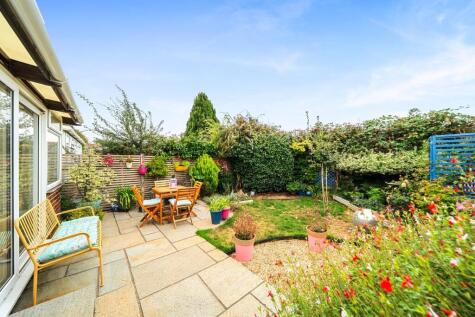 Manor Gardens, Emsworth