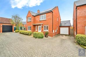 8, Weavers Close, Buckingham MK18 7RP