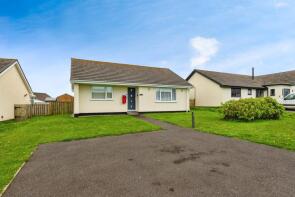 2, Maribou Court, Padstow PL28 8TD