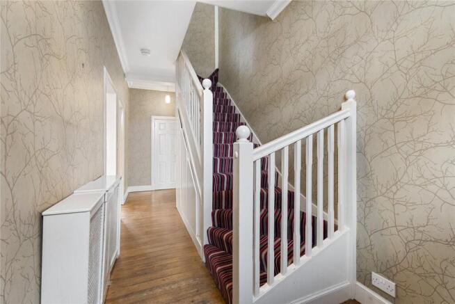 9 Glebe Gardens