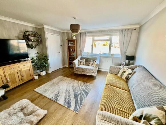 Lounge/Sitting Room
