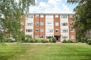 7, 11 Cornwall Court, Cornwall Road, Pinner HA5 4LR