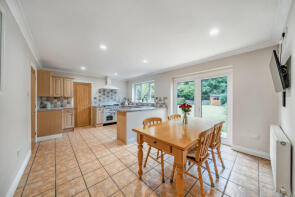 17, Sugworth Crescent, Radley, Abingdon OX14 2JR