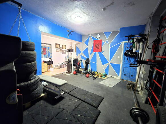 Photo 3