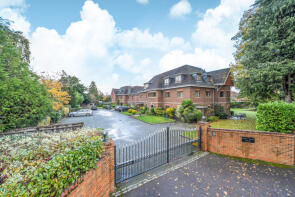 Flat 5, Cable House Court, Horsell Rise, Horsell, Woking GU21 4HA