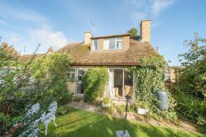 Weldon, Brackley Road, Newbottle, Banbury OX17 3DH
