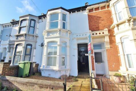 Milton Road, Baffins