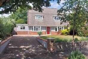 59, Brackendale Road, Bournemouth BH8 9HZ