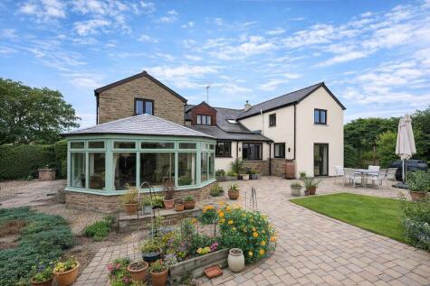 Holly Tree Place, Oldcroft, Lydney