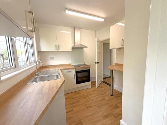 Kitchen edited.jpg