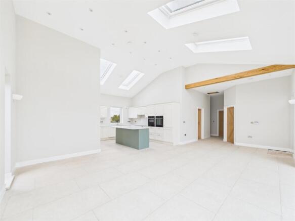 Kitchen/Living Area