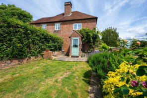 4, Cylinders Cottages, Fisher Street, Petworth GU28 9EL