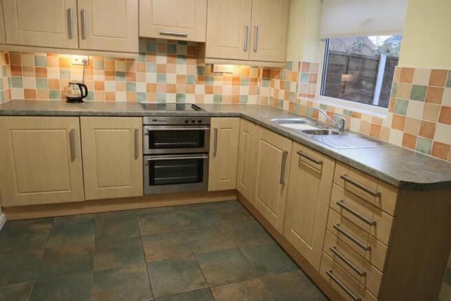 25 severn kitchen.jpg