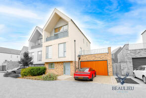 7, Frederick Hawkes Gardens, Springfield, Chelmsford CM1 6BT
