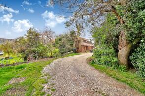 Crofters Lodge, Bible Fields, Basingstoke RG25 2AN