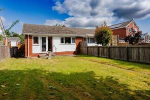 15, Meadow Gardens, Crediton EX17 1EJ