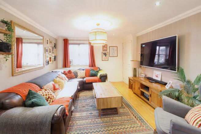 living room_1680098381778